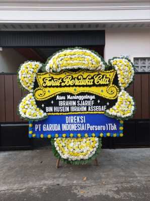 Papan Bunga Duka di Kedung Sari